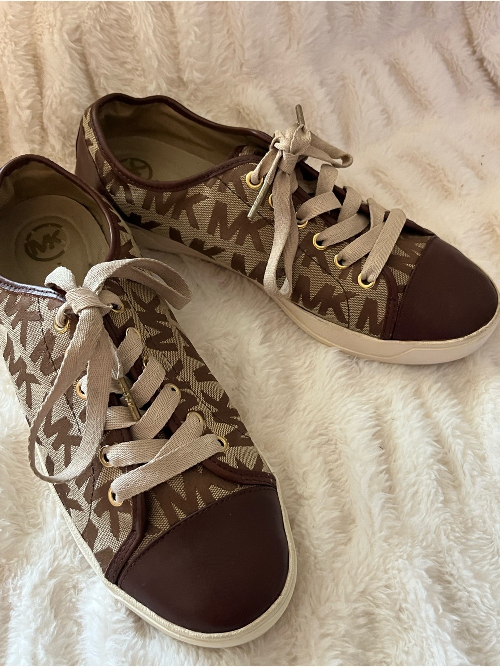 Women’s Brown Logo-Print Canvas Sneakers Sz 10